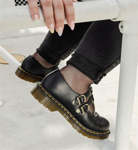 Dr. Martens® US Official: Get $15 Off Your First Order.